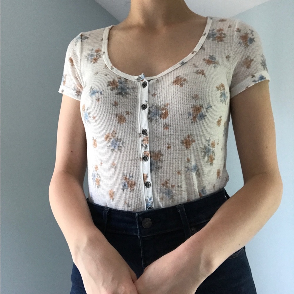 American Eagle Outfitters White Floral Top XS - Picture 2 of 7